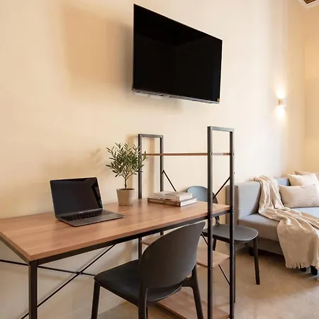 Hub 5 Hotel de apartamente 3*